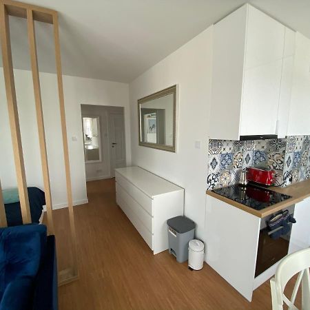 Apartament Pola Kolobrzeg Appartamento Esterno foto